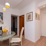 Appartement Cozy With Balcony In Center Split